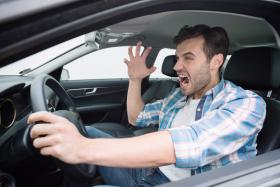 Правительство и ГИБДД нашли способ как сократить количество агрессивных водителей за рулём